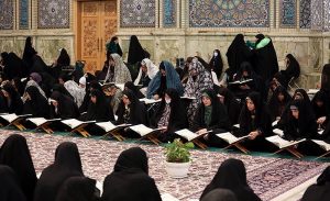 بحضور آلاف الزائرين... إقامة جلسات ختم القرآن الكريم الرمضانية في حرم الإمام علي بن موسى الرضا بمدينة مشهد المقدسة.