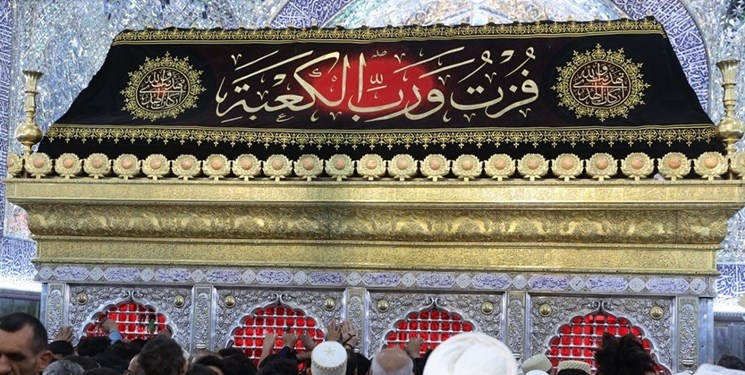 النبي (ص): "علي مع الحق والحق مع علي يدور معه حيثما دار"