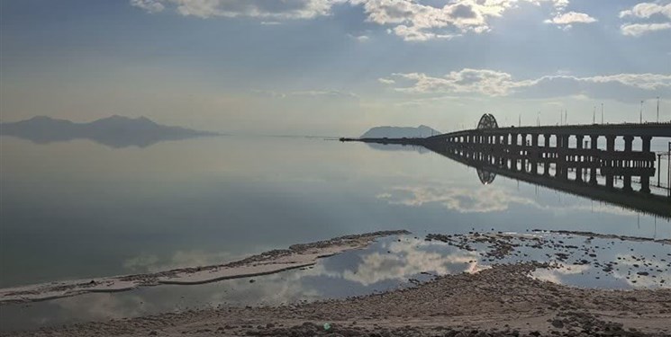 ازدياد مساحة بحيرة أرومية بنسبة 67 بالمئة