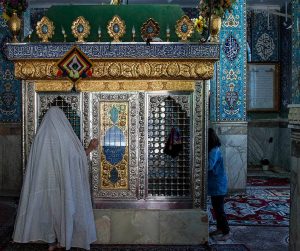 قرية "سرآقاسيد" المتدرجة في احضان جبال زاغروس
