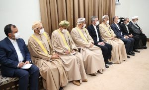 قائد الثورة الإسلامية يستقبل سلطان عمان
