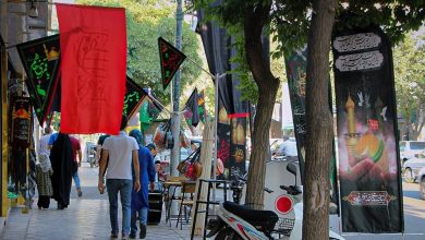 ايران تتشح بالسواد في عزاء ابي عبدالله الحسين (ع)