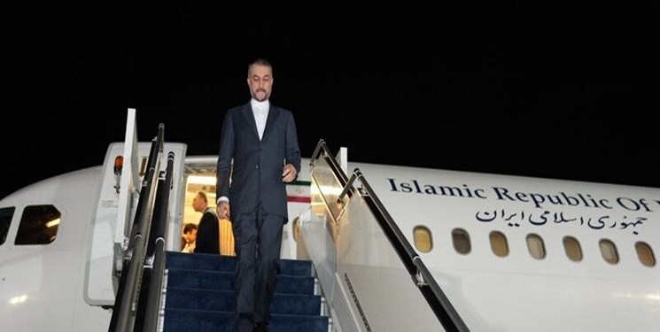 وزير الخارجية الايراني يصل الى باكستان