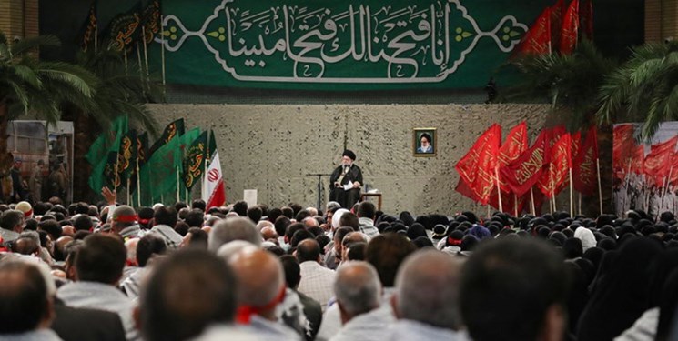 جاء ذلك في كلمة سماحة قائد الثورة خلال استقباله صباح اليوم الاربعاء ، في حسينية "الامام الخميني (رض)" ، حشدا من طلائع واسر الشهداء والفنانين والكتاب ورواد وناشطي الدفاع المقدس (في مواجهة الحرب العدوانية التي شنها نظام صدام ضد الجمهورية الاسلامية الايرانية خلال الفترة من 1980 الى 1988) والمقاومة.